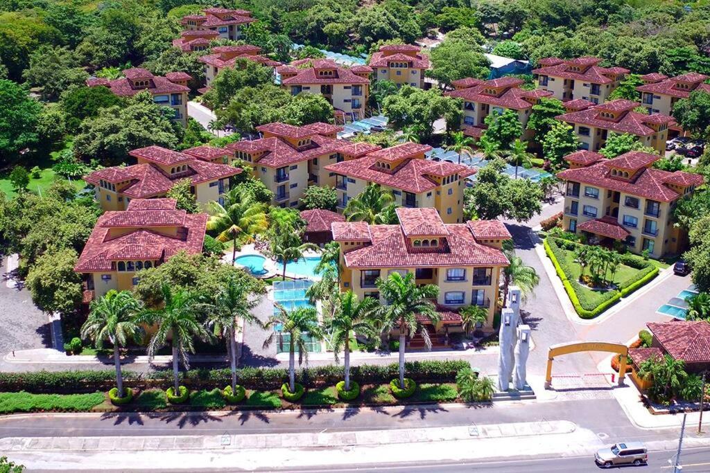 The Oaks Tamarindo Pool Front Condominiums Fast Wifi エクステリア 写真
