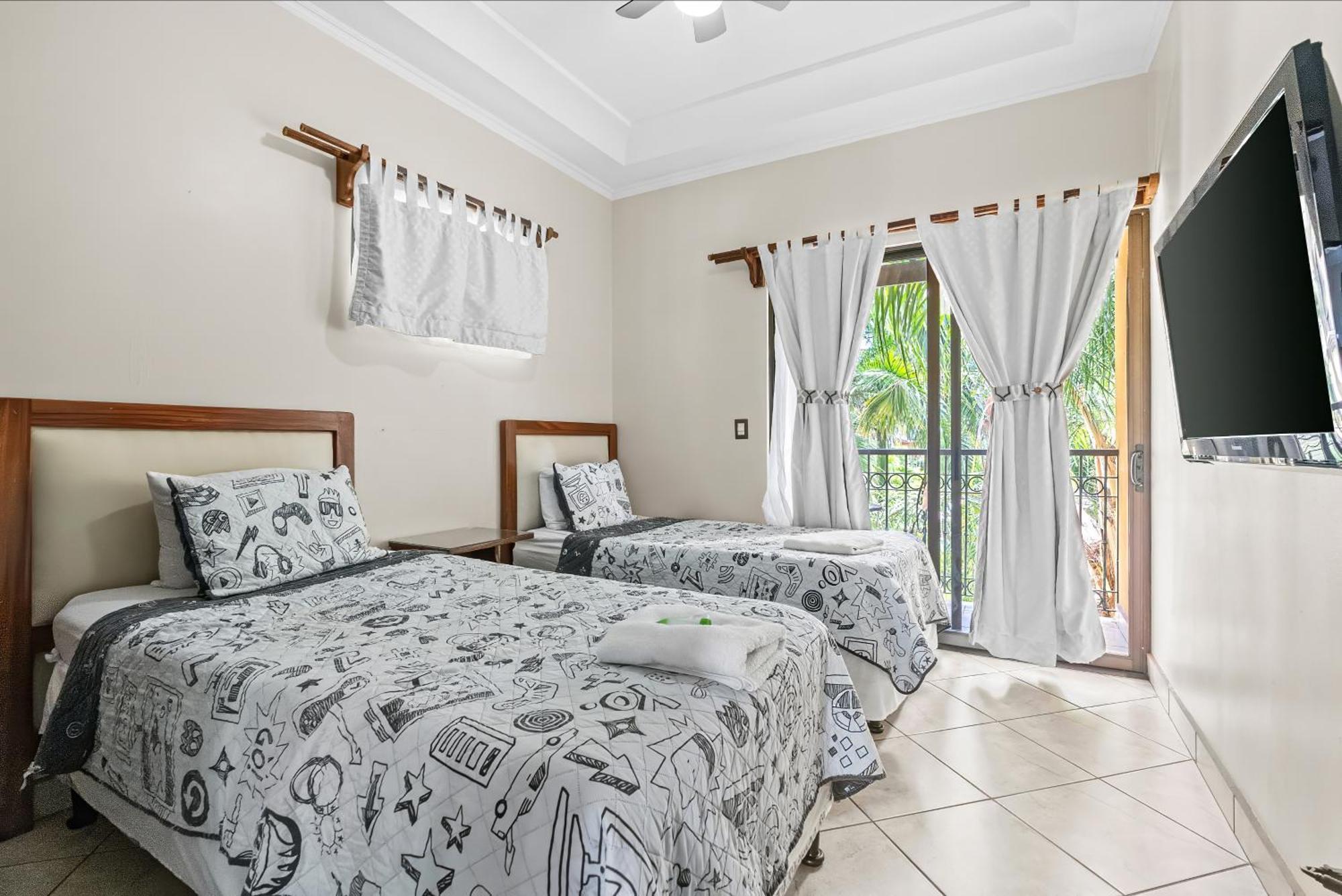 The Oaks Tamarindo Pool Front Condominiums Fast Wifi エクステリア 写真
